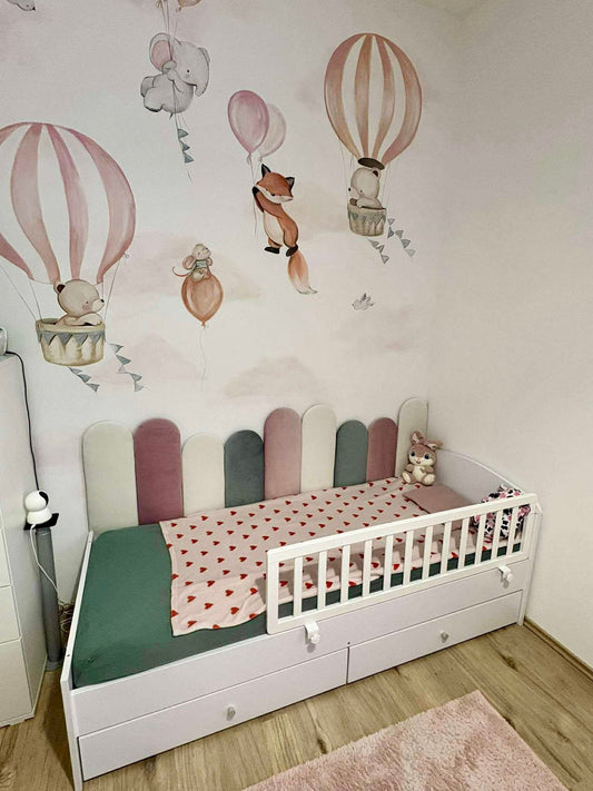 Bársony ovális falipanel váltakozó magasságban